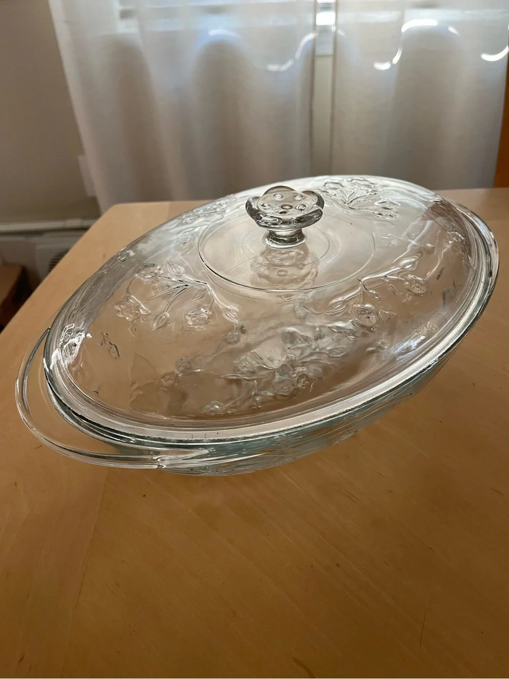 Anchor Hocking Savannah Covered Casserole Dish 2 Quart Clear Glass Baking Dish